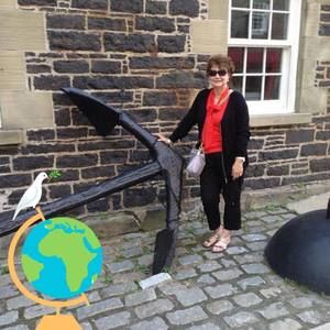 Meet your Posher, Annette